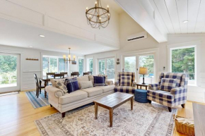 Newcastle Lake House